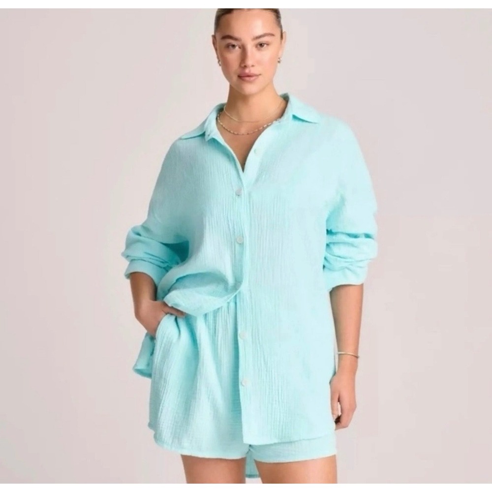 Vitamin A Cotton Gauze‎ Light Blue Button Down Swim Cover Top Size Medium